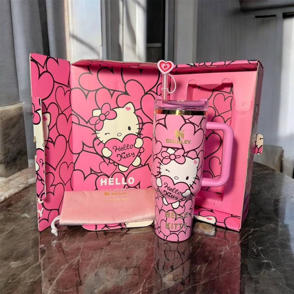 Stanley Pink Hello Kitty Tumbler with Heart Straw